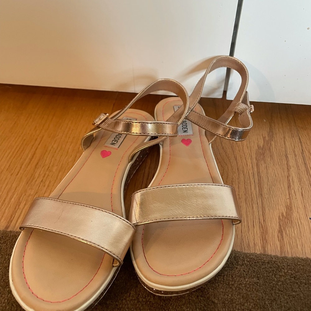 Steve Madden rose gold sandals